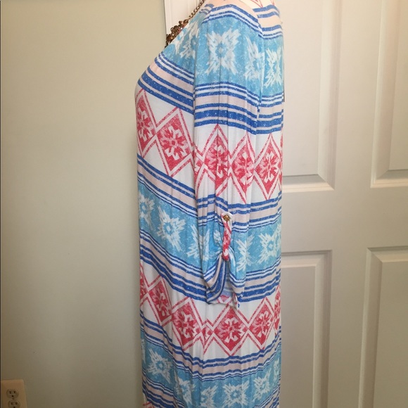 Pink Blush striped Coral/white/blue/pink v-neck - Picture 5 of 7